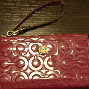 Gorgeous Coach Peyton Embossed Clutch